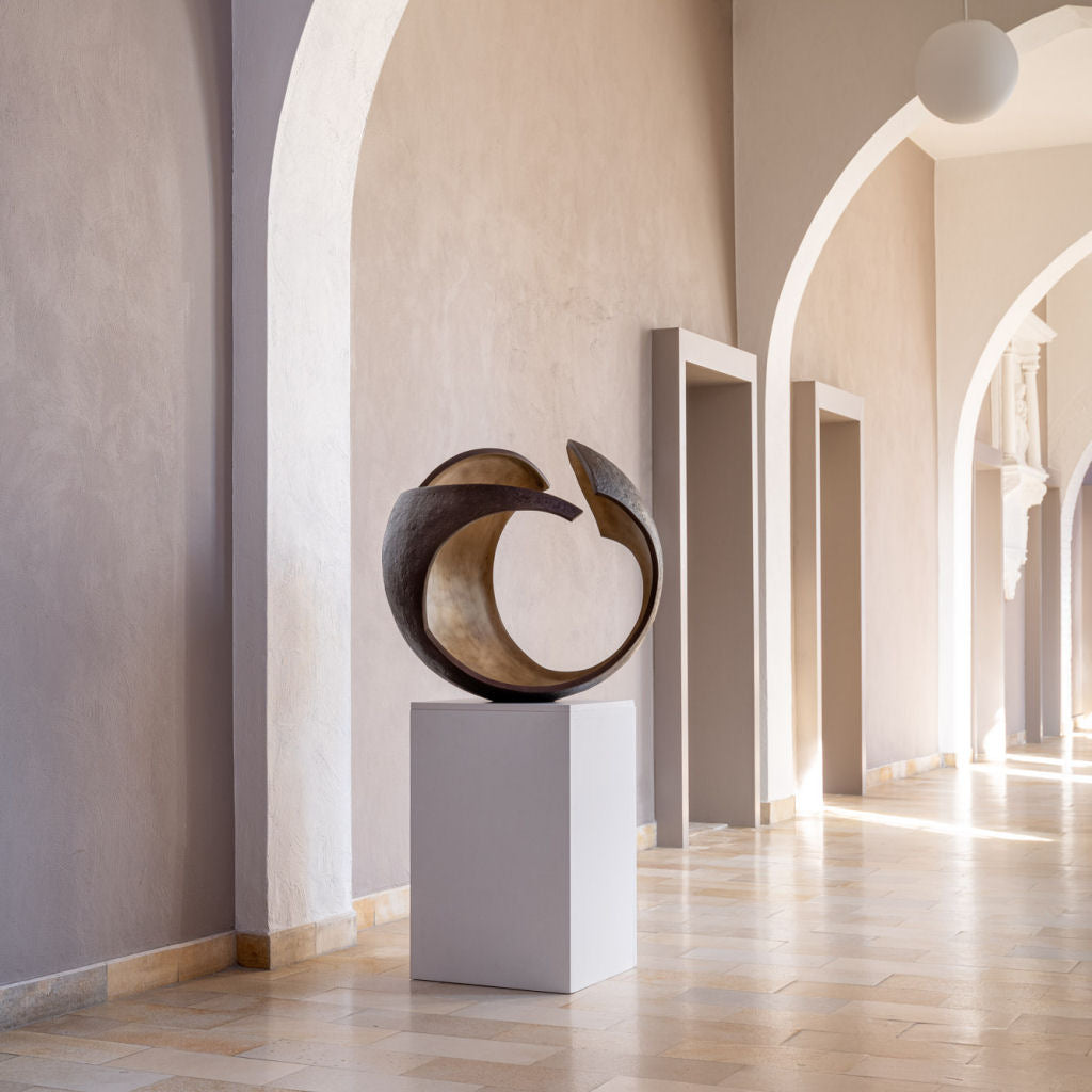 Bronzen beeld Enclose van Vera Borghgraef - Limited edition