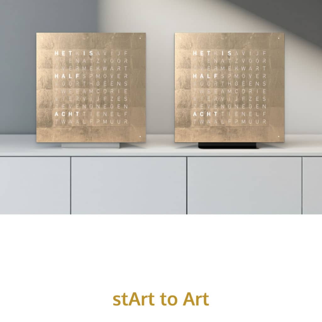 QLOCKTWO Earth 45 - Stand - Moongold@ stArt to Art