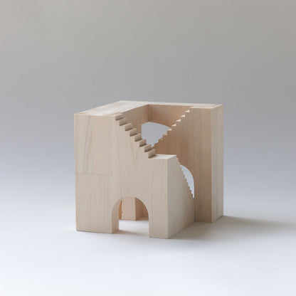 Houten beeld Cube van David Umemoto in Esdoorn natuurlijk vernist - Limited edition